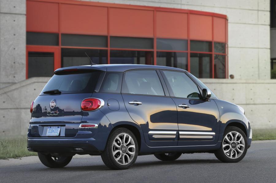  Fiat 500L (330) 2017 года  (NA) (фото 13 из 15)